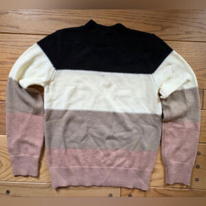Crewneck Color Block Sweater NWOT